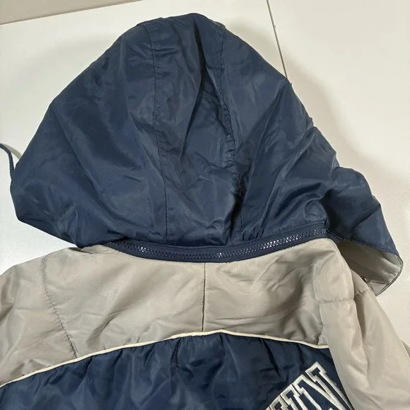 Vintage Georgetown Hoyas PRO PLAYER Puffer Coat Large Spell Out Jacket 90s Y2K